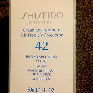 Shiseido Urban Environment Oil Free UV Face